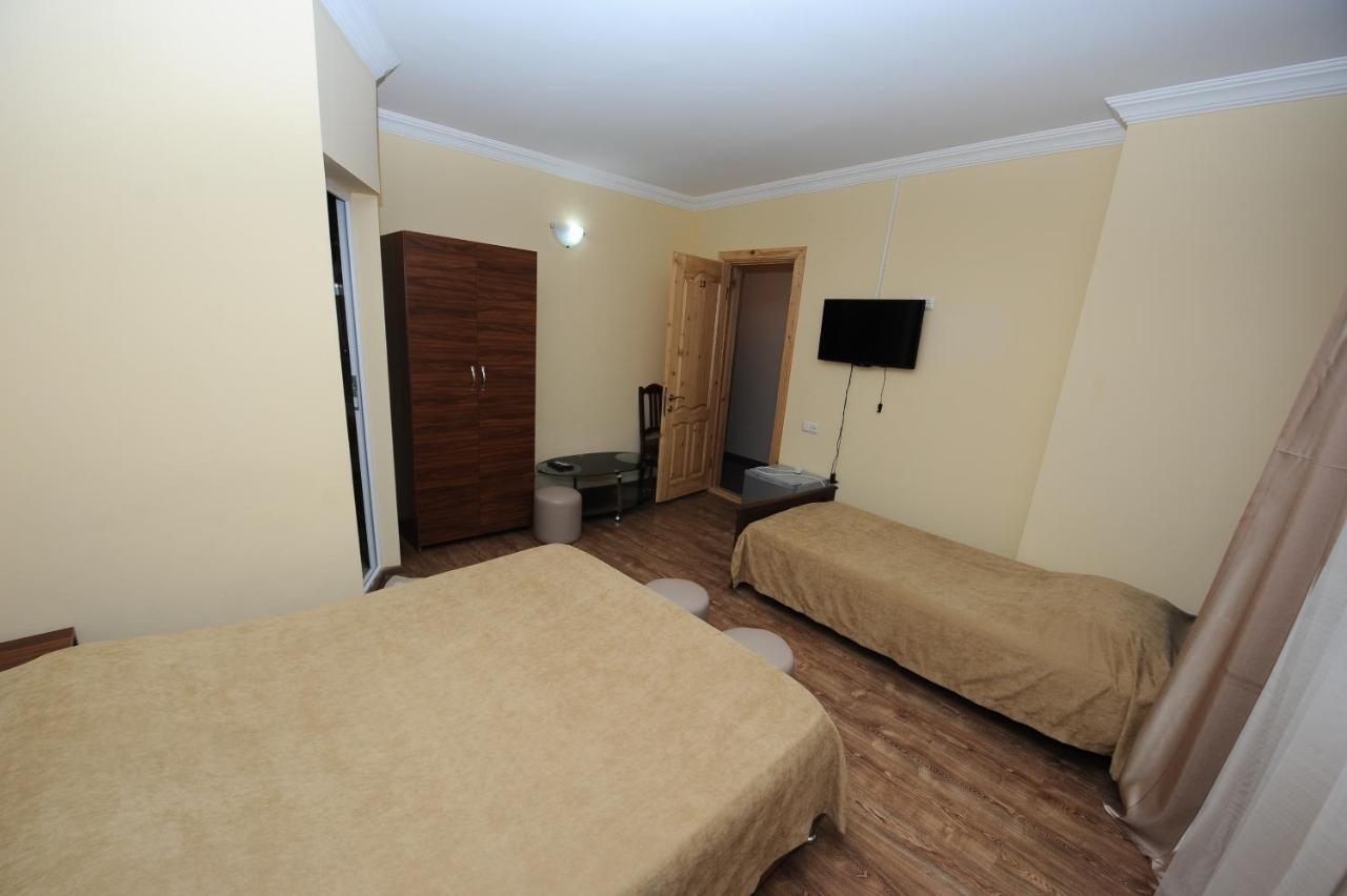 Hotel Dadiani Batoumi Extérieur photo