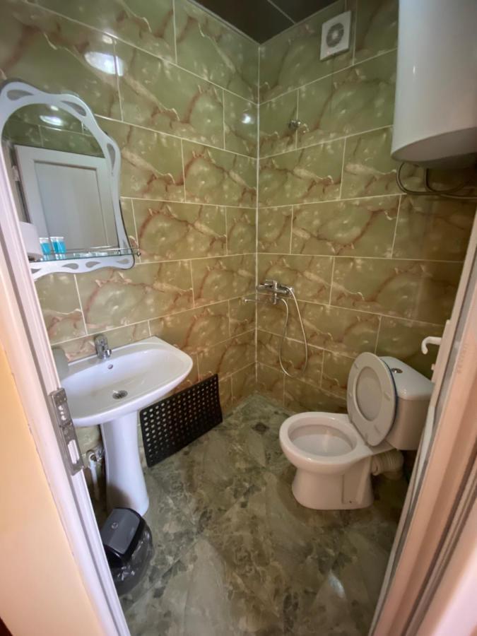 Hotel Dadiani Batoumi Extérieur photo