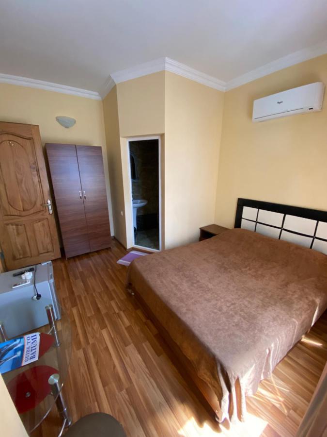 Hotel Dadiani Batoumi Extérieur photo